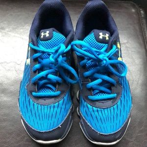 Under Armour boys sneakers